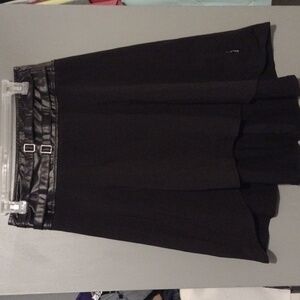 Tripp NYC size small double belted black skirt